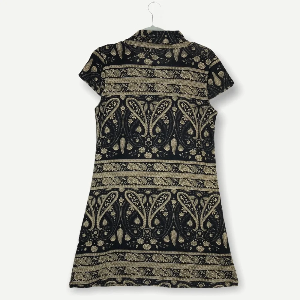 PAPILLON cap sleeve dress black and gold paisley M - Picture 2 of 9